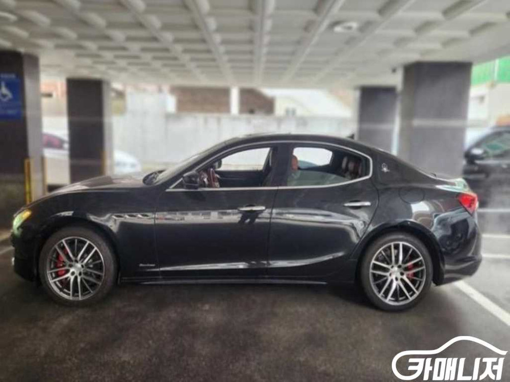 [마세라티]기블리 3.0S Q4 #앱특가--1