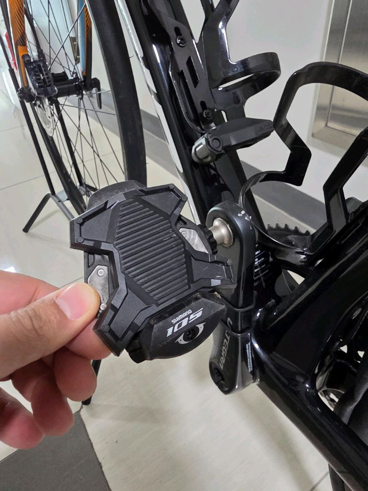 부산 메리다 맥라렌 스컬트라 5000--5