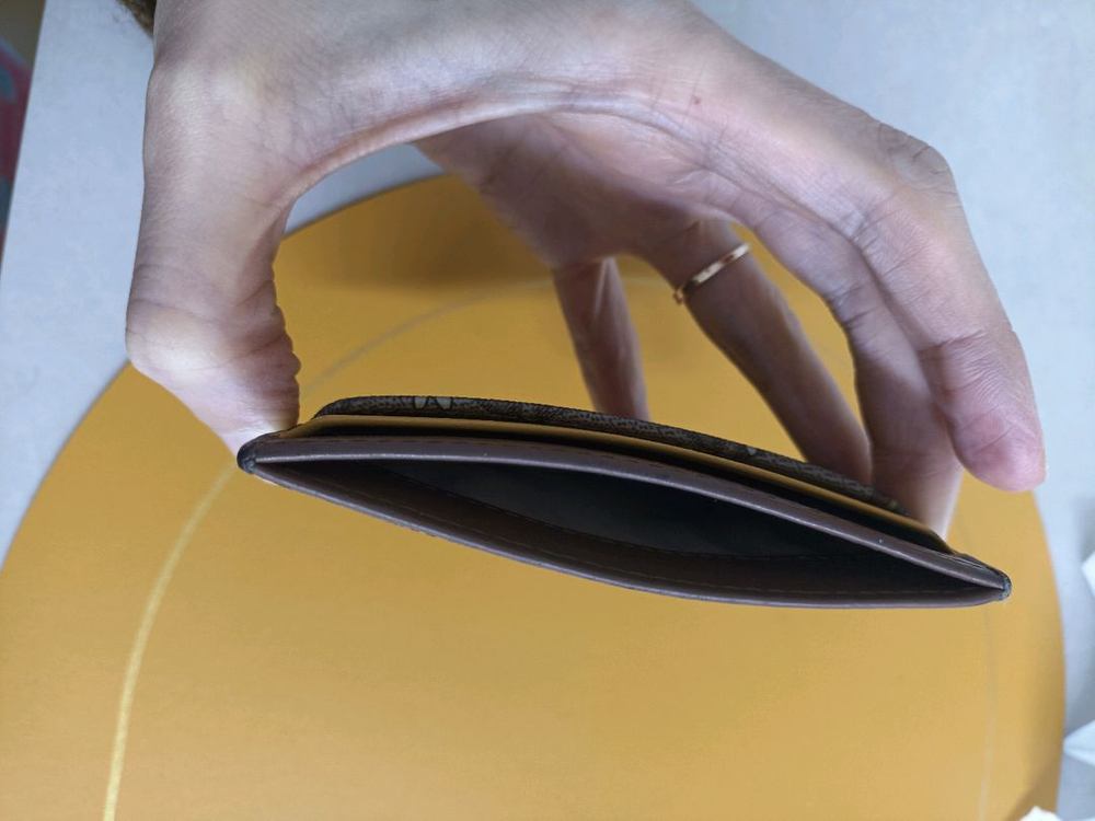 헤지스여성카드지갑 이미지