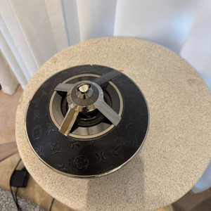 루이비통 호라이즌 라시트업 스피커LOA101064 이미지