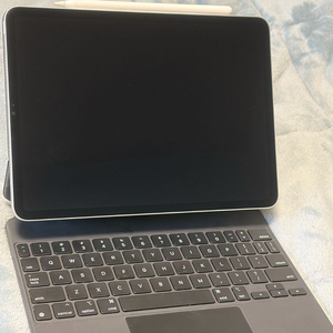 아이패드 프로 11인치 M1 3세대 256GB 실버+ 매직키보드 정품 + 애플펜슬2세대