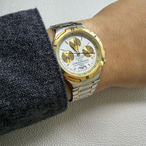 (우체국당일배송)세이코 n944-6a30 알바CARIB 희귀 크로노,알람 콤비 시계 팝니다.