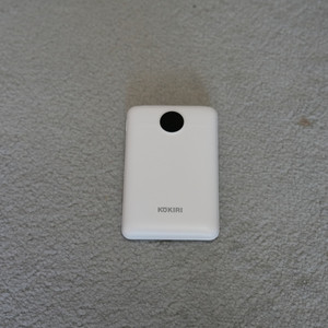 보조배터리 10,000 mAh (38.5Wh)를 1만원에 판매