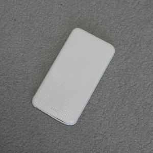 Spigen 보조배터리 5,000 mAh 1만원에 판매