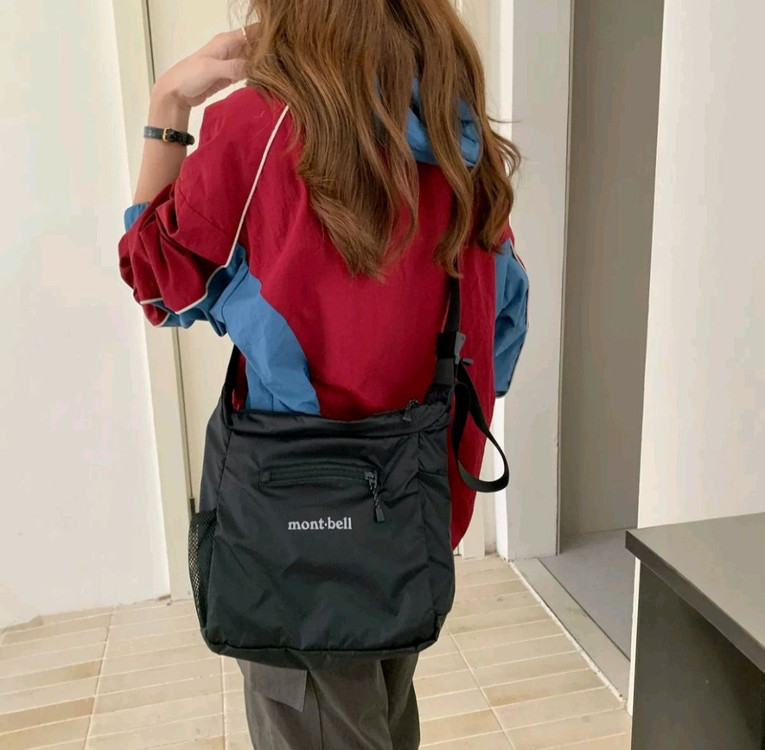 몽벨 초경량 크로스백 / 메신저 백 45cm ( 새상품 )--1