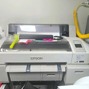 엡손 SureColor T3200 대형 잉크젯 프린터 이미지