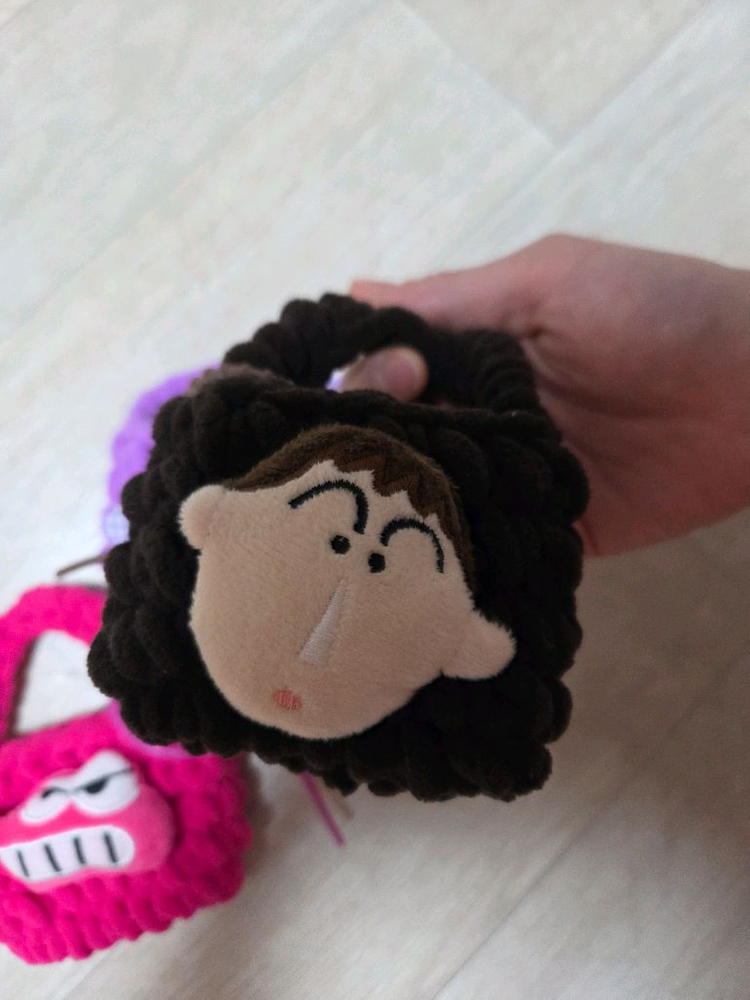 새상품) 짱구 훈이 캐릭터 털실 뜨개 미니 가방 키링 이미지