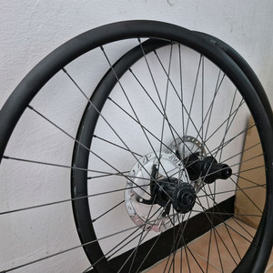 dt swiss g540 휠셋 팝니다