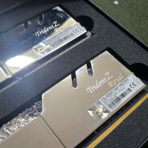 지스킬 DDR4 3200 16G(8X2) CL14