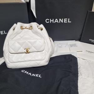 샤넬 25FW 체인백팩 화이트 AS5544