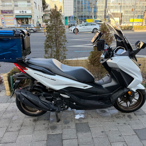 혼다 포르자350 25년식