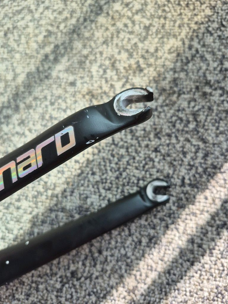 콘스탄틴 버나드 25년식 반차팔아요--8