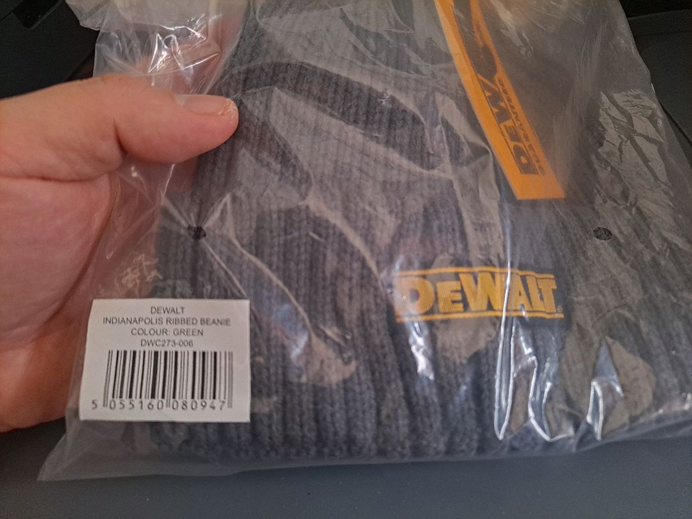 (새상품)디월트 비니 판매합니다--1