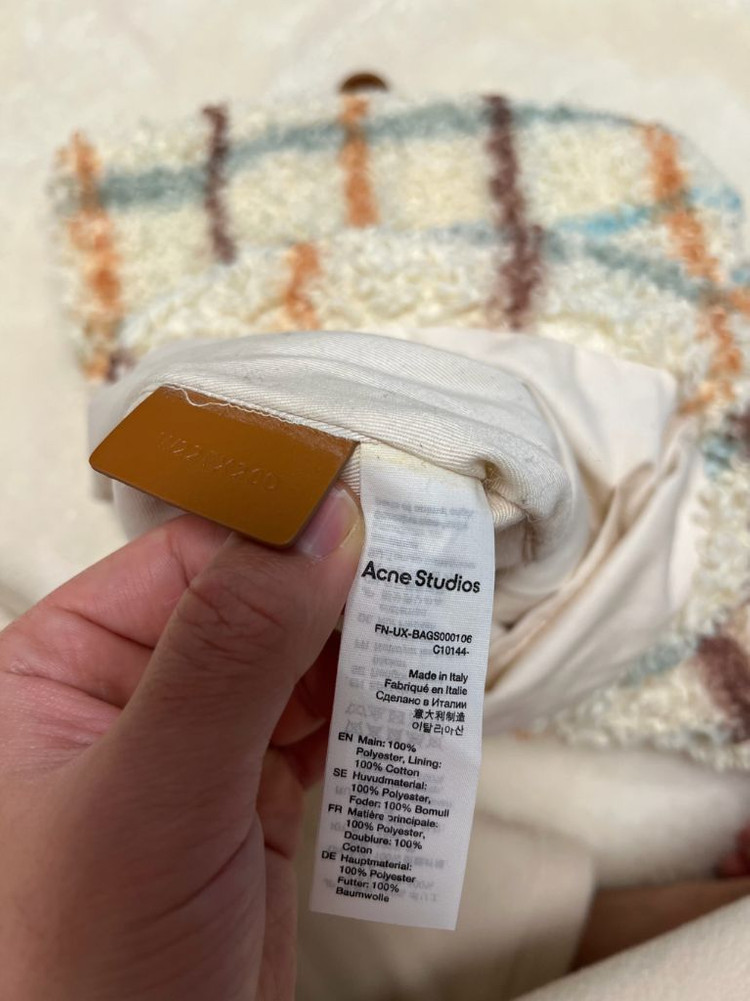 아크네스튜디오 뽀글이 크로스백--3