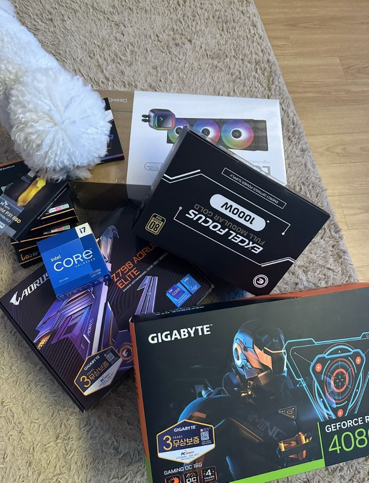 I7 / RTX4080 / 32GB 개인판매 , 고성능 게이밍 피씨 팝니다--1