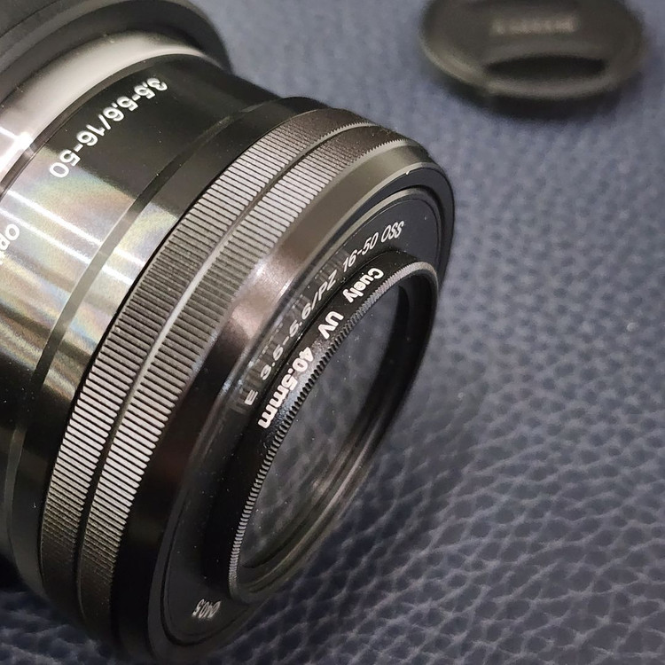 미러리스 카메라 + 렌즈 세트 이미지