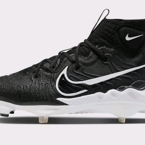 나이키 알파허라취NXT 미드 징스파이크 검흰 265mm