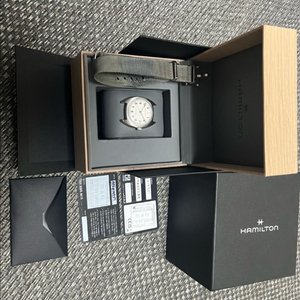 해밀턴 w10 흰판, 카키필드 메카니컬