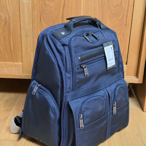 TUMI 알파 컴팩트 랩탑 블리프 백팩 이미지