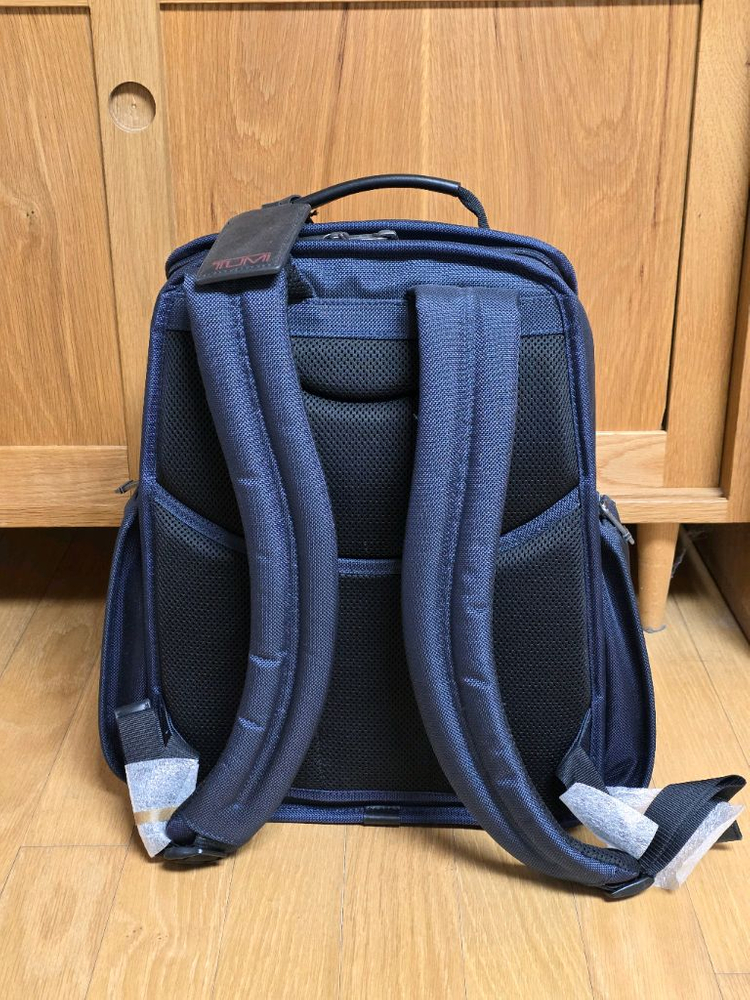 TUMI 알파 컴팩트 랩탑 블리프 백팩 이미지