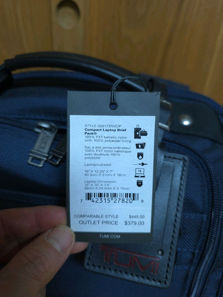 TUMI 알파 컴팩트 랩탑 블리프 백팩 이미지