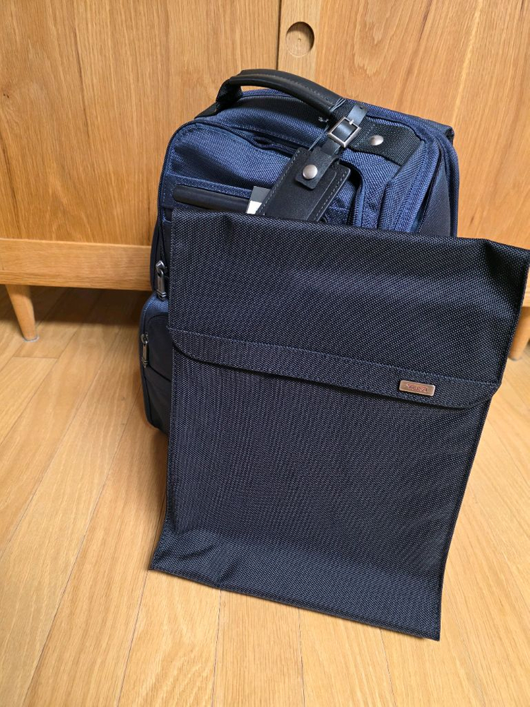 TUMI 알파 컴팩트 랩탑 블리프 백팩 이미지