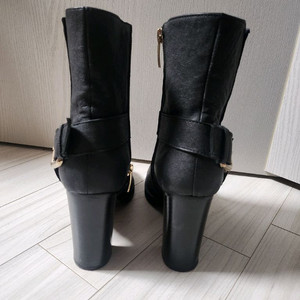 슈콤마보니 버클 앵클부츠(240) 이미지