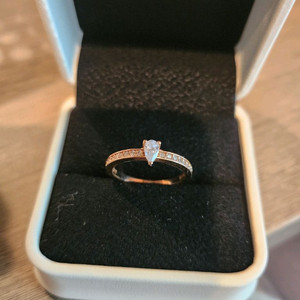 18k로즈골드 큐빅반지