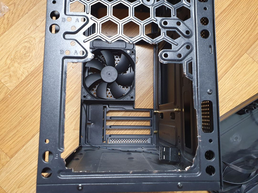 아이구주 HATCH 1 야인 (블랙) 데스크탑 케이스 컴퓨터 PC MATX--7