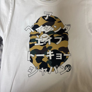 베이프 반팔 이미지