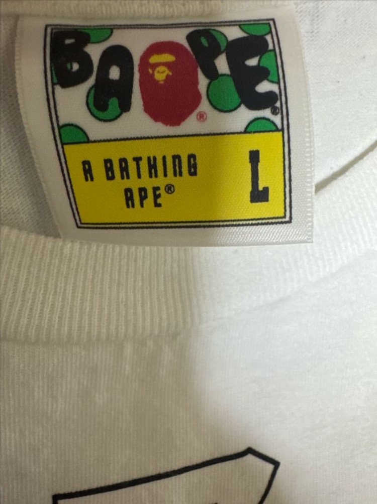 베이프 반팔 이미지