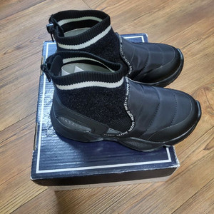 헤지스 아동화 190사이즈