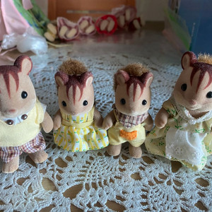 실바니안 다람쥐가족세트