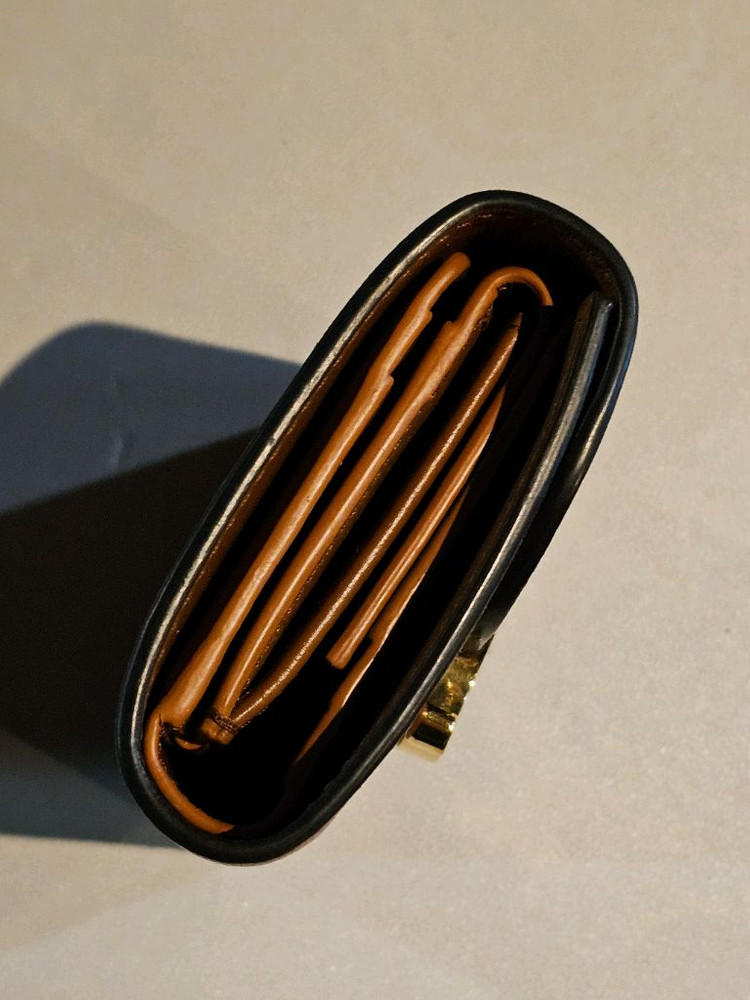 셀린느 트리옹프 반지갑 브라운 이미지