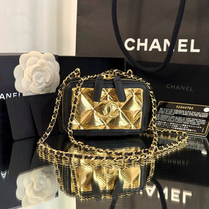 샤넬 31번대 플레이트 파티 미니 베니티 체인 크로스백