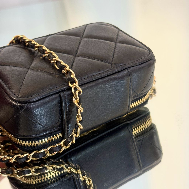 샤넬 31번대 플레이트 파티 미니 베니티 체인 크로스백--7