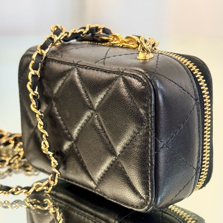 샤넬 31번대 플레이트 파티 미니 베니티 체인 크로스백--8