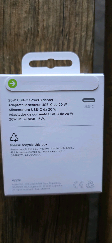 [미개봉/정품] 애플 20W USB-C 충전기 어댑터 + 8핀 케이블 세트--1