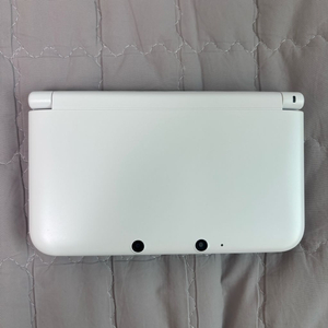 닌텐도 3DS LL 일본판+게임칩 8개 일괄 판매