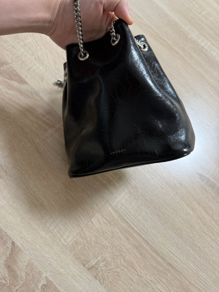 앤오즈 가방 체인백 TIWI chain leather bucket bag _ black--6