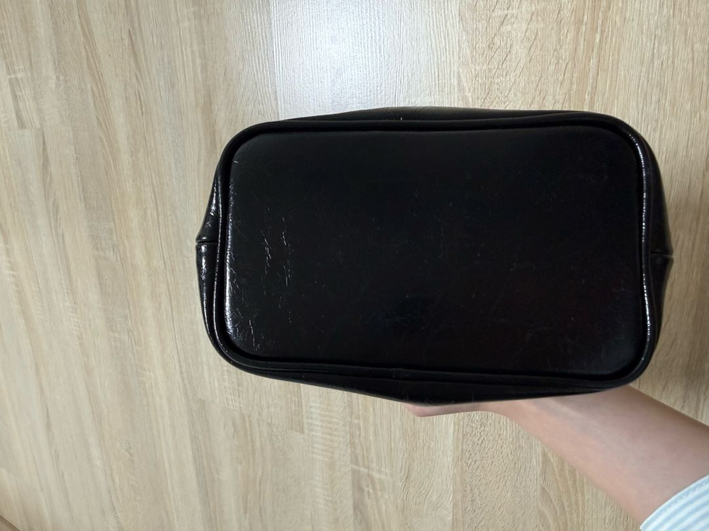 앤오즈 가방 체인백 TIWI chain leather bucket bag _ black--8