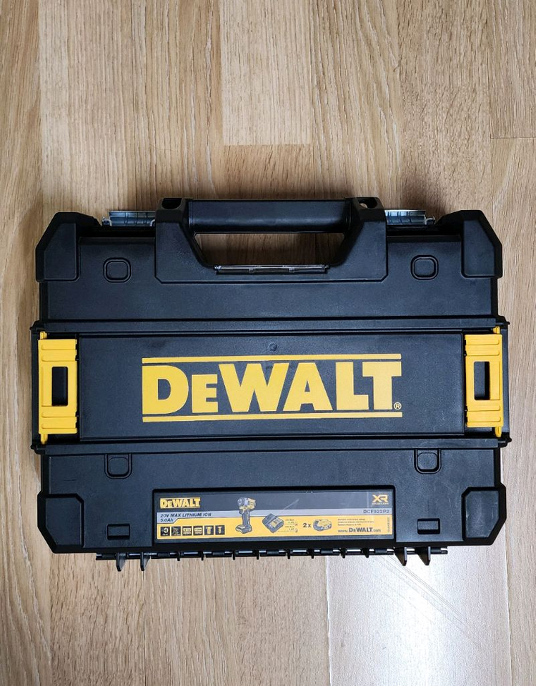 20V 임팩렌치세트 / 충전기 공구함 디월트--5