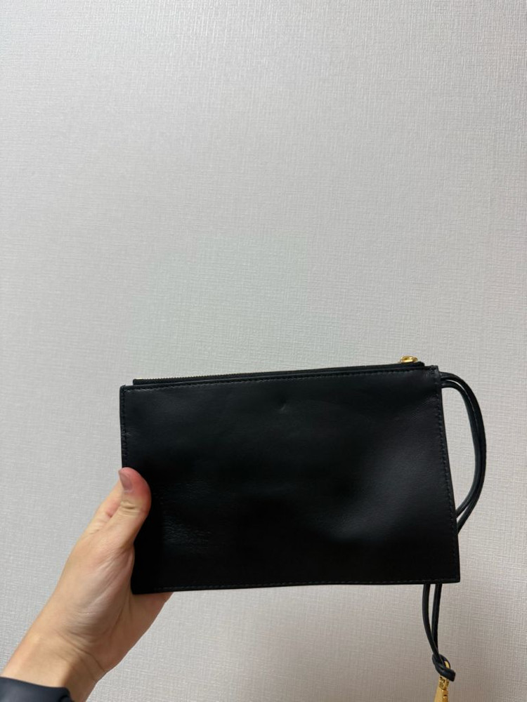 보테가 베네타 아르코 토트백 미니 블랙(24.01 더현대 구매 / 실착 2회)--9