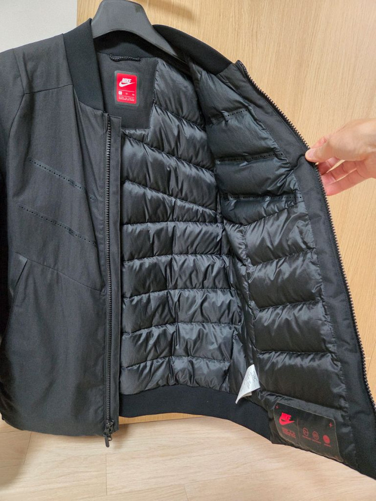 나이키 패딩 봄버 자켓 105 사이즈 팝니다--1
