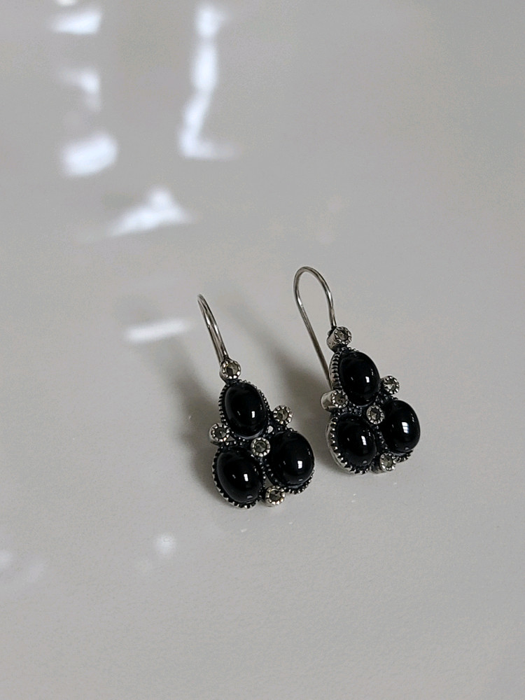 실버925 블랙오닉스 & 마카사이트 귀걸이--1