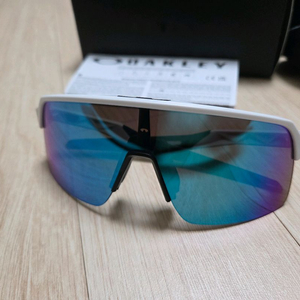 오클리 수트로라이트 선글라스 팝니다