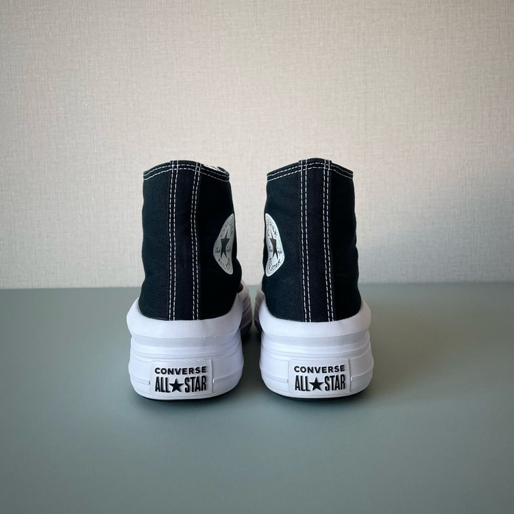 컨버스 척테일러 올스타 무브 하이 블랙 235 판매합니다.--7