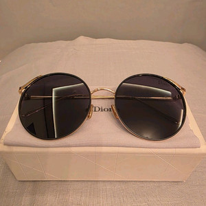 디올 선글라스