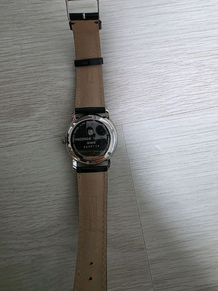 프레드릭 콘스탄트 시계 판매--1