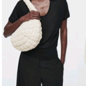 퀼팅 호보백ㅡ구름백ㅡㅡ코스ㅡ정품